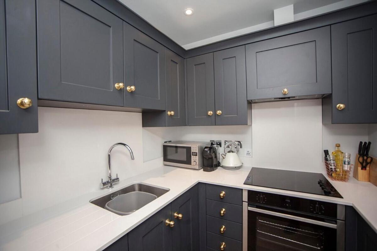 Stylish City Centre Apartment - Bath Buitenkant foto