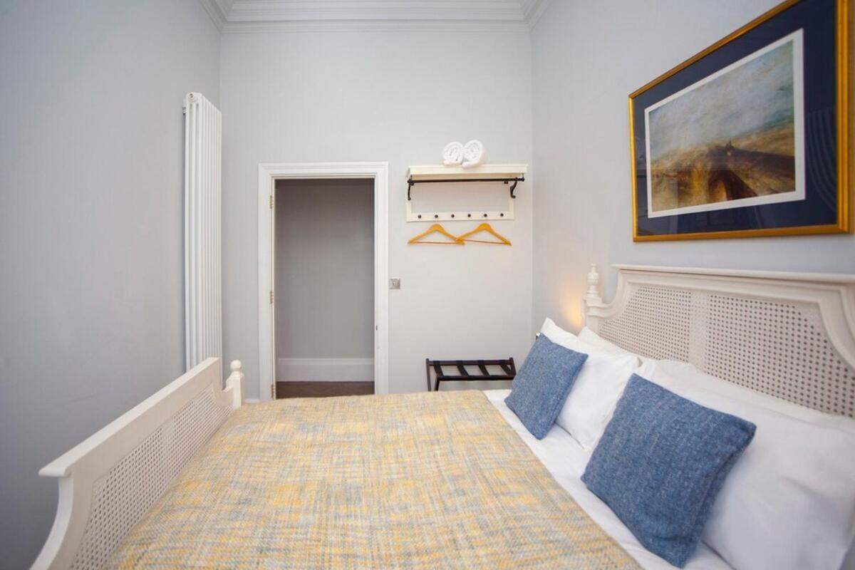 Stylish City Centre Apartment - Bath Buitenkant foto